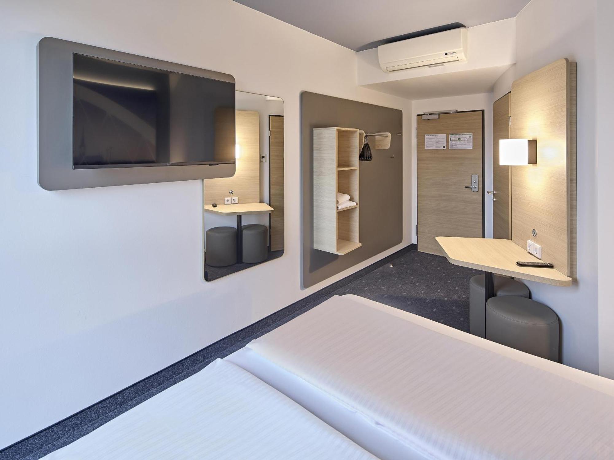 Köln-messe Hotel 2*